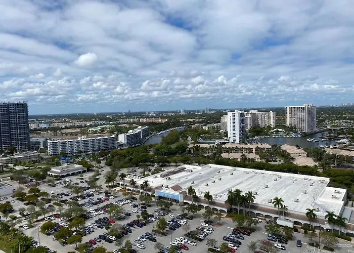 Beachfront Apartment In Miami Beach With Stunning Views 1A
