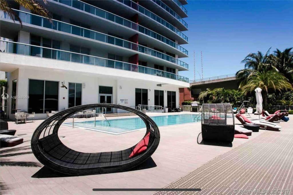 Beachfront In Miami With Stunning Views 1a Hallandale Beach