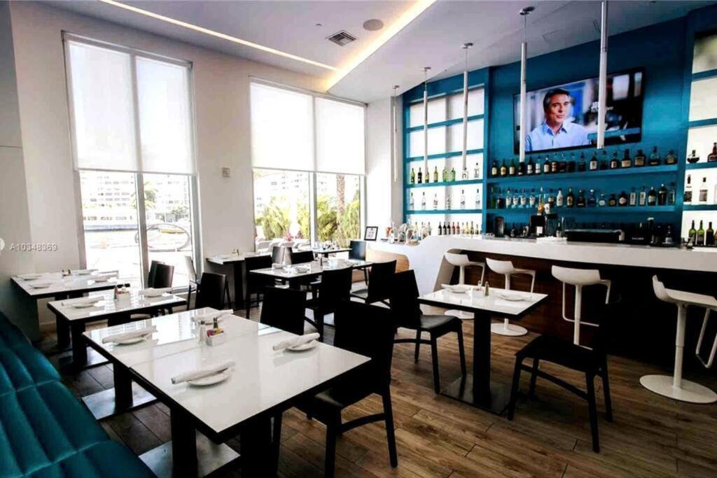Beachfront In Miami With Stunning Views 1a Apartment