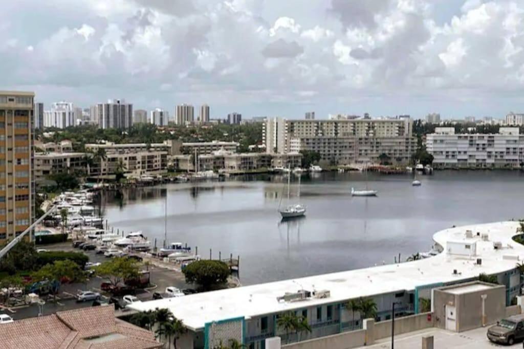 Beachfront In Miami With Stunning Views 1a Hallandale Beach