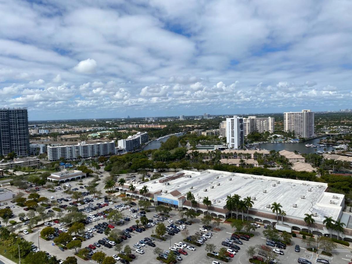 Beachfront In Miami With Stunning Views 1a * Hallandale Beach